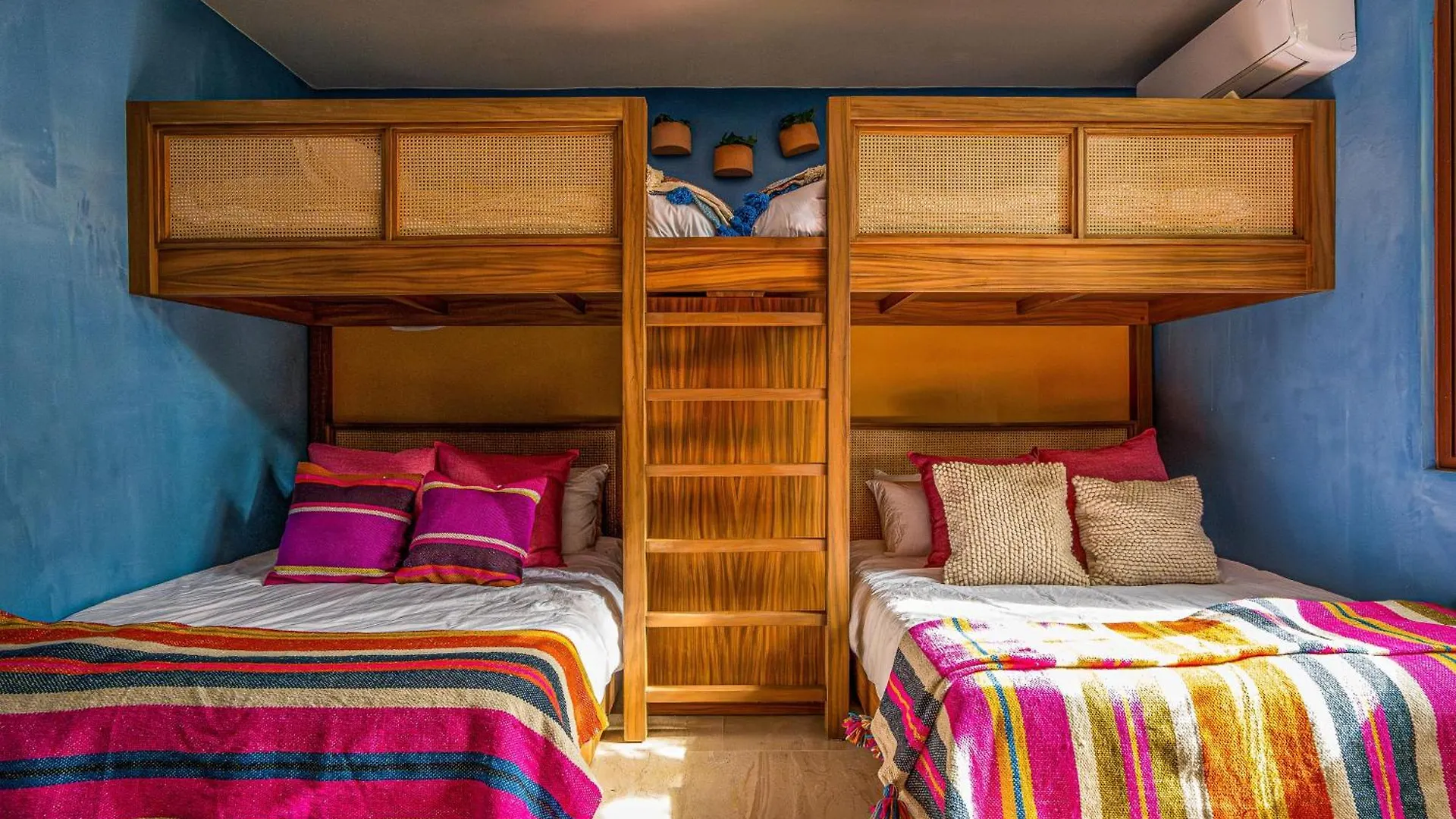 Casa Jaguar Villa 2 스뿌하